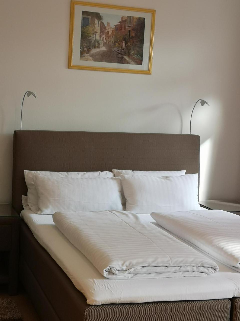Tuniberg Restaurant Hotel Freiburg im Breisgau Kültér fotó